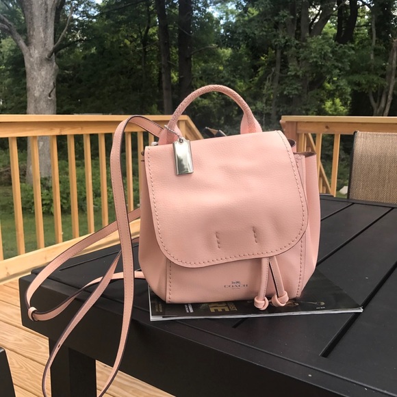 Coach Handbags - coach outlet style backpacks